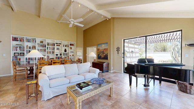 7346 E KRALL Street, Scottsdale, AZ 85250