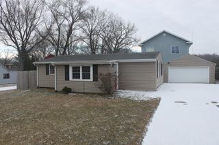 904 Park Avenue, Panarama Park, IA 52722