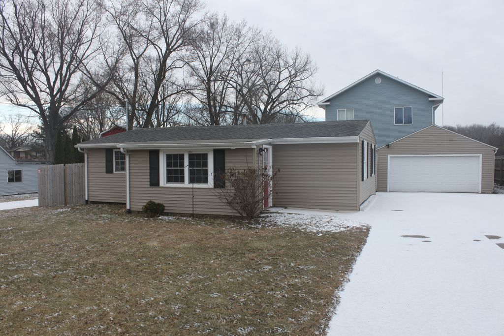904 Park Avenue, Panarama Park, IA 52722