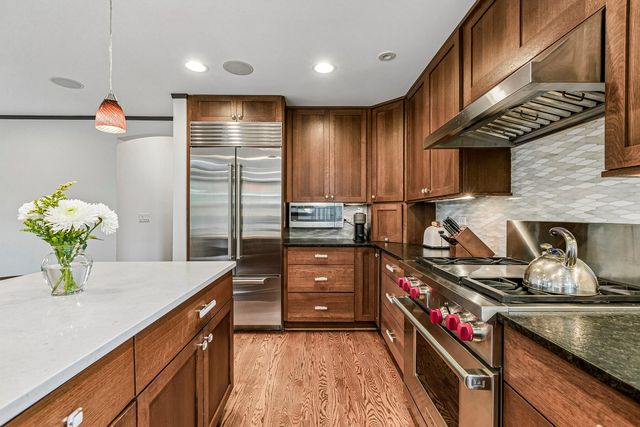 1225 N Grove Avenue, Oak Park, IL 60302