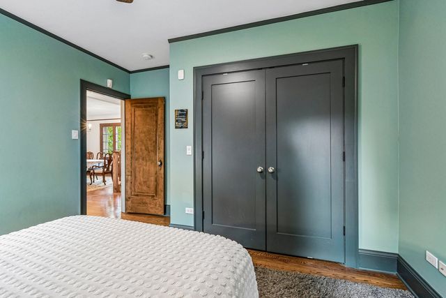 1225 N Grove Avenue, Oak Park, IL 60302