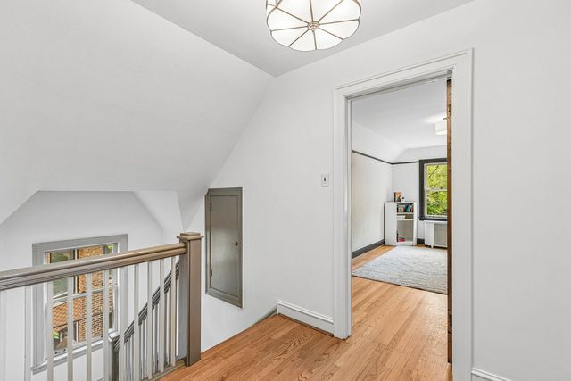 1225 N Grove Avenue, Oak Park, IL 60302