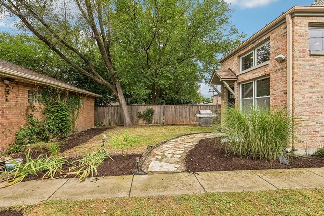 1225 N Grove Avenue, Oak Park, IL 60302