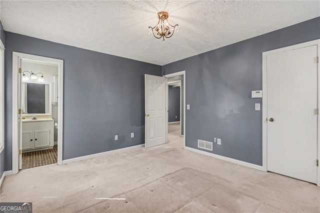 5088 Ravenwood Drive NW, Marietta, GA 30066