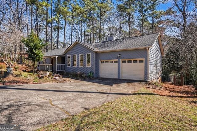 5088 Ravenwood Drive NW, Marietta, GA 30066