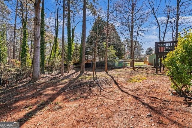 5088 Ravenwood Drive NW, Marietta, GA 30066