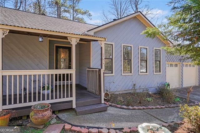 5088 Ravenwood Drive NW, Marietta, GA 30066