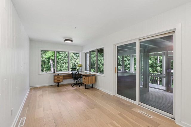 2395 White Oak Trail, Oregon, WI 53575