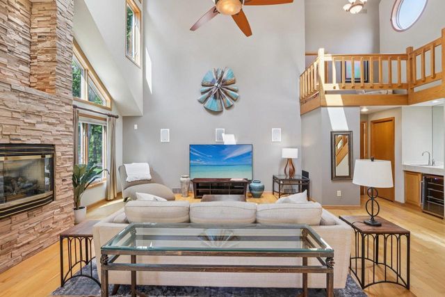 2395 White Oak Trail, Oregon, WI 53575