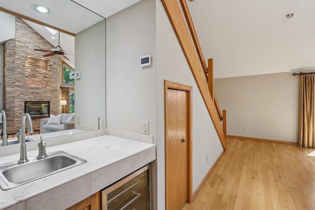 2395 White Oak Trail, Oregon, WI 53575