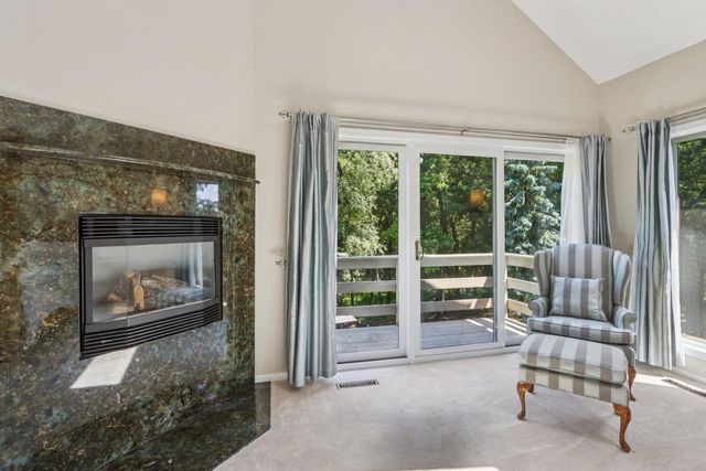 2395 White Oak Trail, Oregon, WI 53575