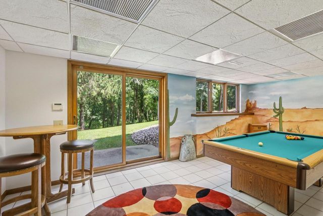 2395 White Oak Trail, Oregon, WI 53575