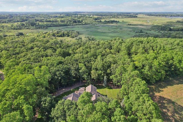 2395 White Oak Trail, Oregon, WI 53575