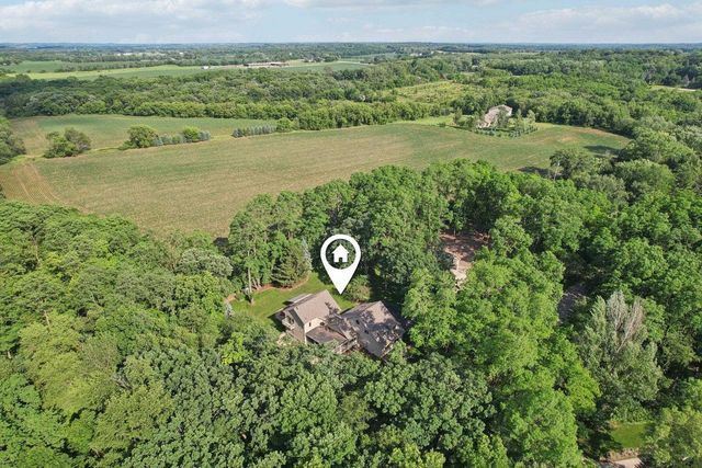 2395 White Oak Trail, Oregon, WI 53575