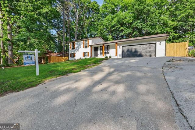 3043 Orbit Circle, Ellenwood, GA 30294