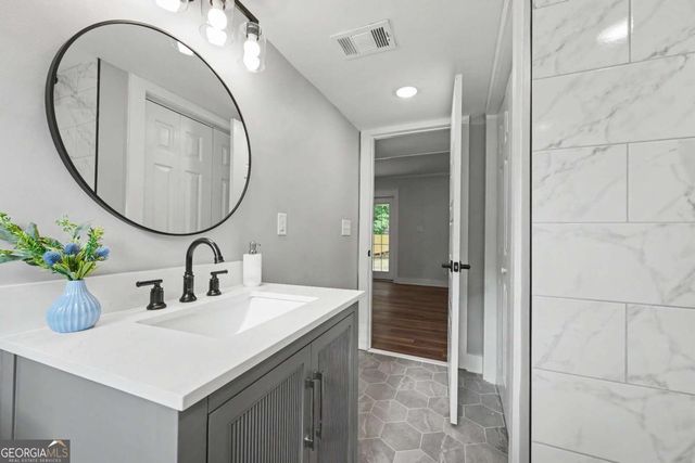 3043 Orbit Circle, Ellenwood, GA 30294
