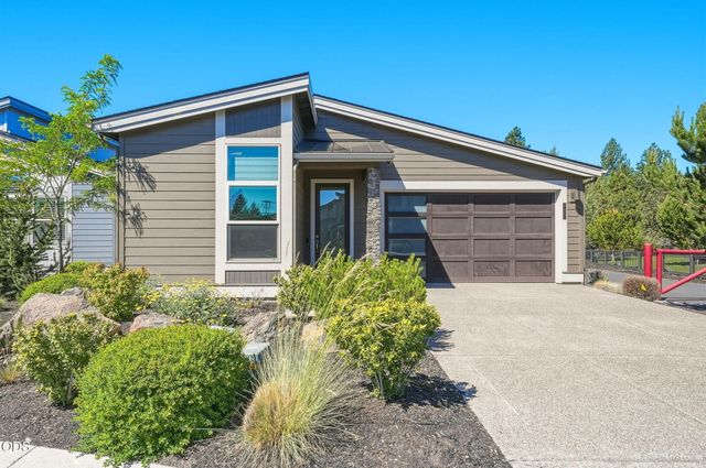 2627 NW Rippling River Court, Bend, OR 97703