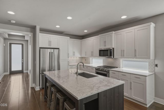 2627 NW Rippling River Court, Bend, OR 97703
