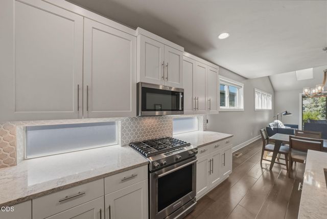2627 NW Rippling River Court, Bend, OR 97703