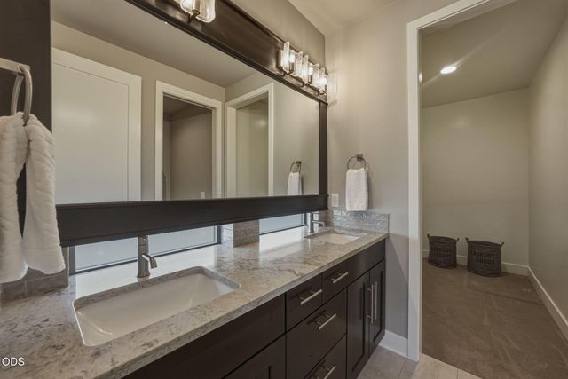 2627 NW Rippling River Court, Bend, OR 97703