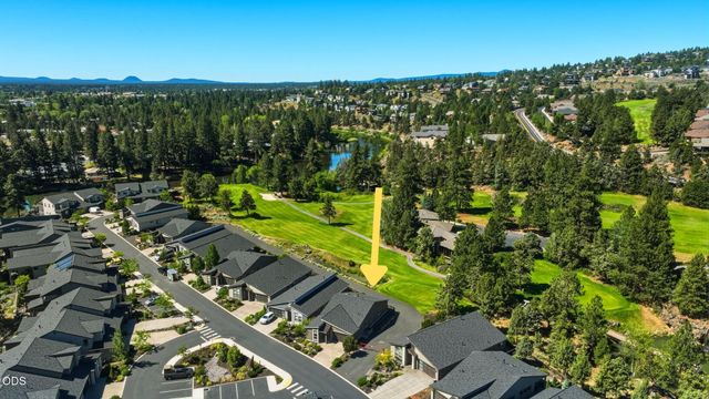 2627 NW Rippling River Court, Bend, OR 97703