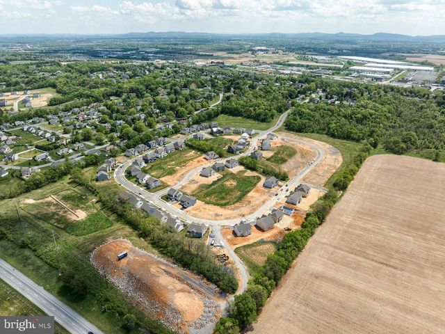 122 SILVER CIRCLE #DEVONSHIRE, Mechanicsburg, PA 17050