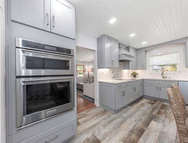 2525 53RD STREET S, Gulfport, FL 33707