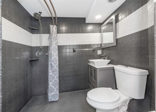 2525 53RD STREET S, Gulfport, FL 33707