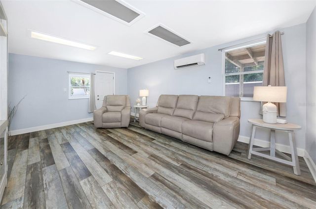 2525 53RD STREET S, Gulfport, FL 33707