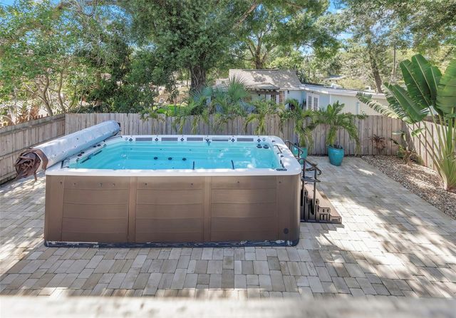 2525 53RD STREET S, Gulfport, FL 33707