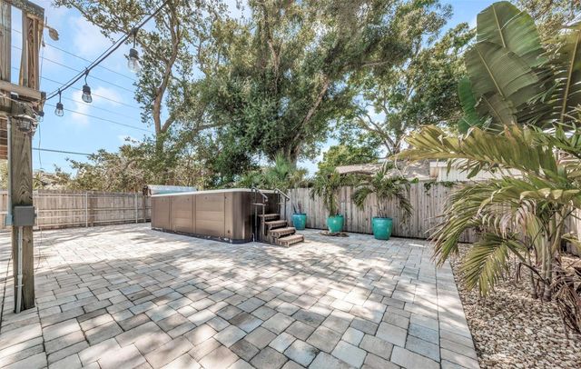 2525 53RD STREET S, Gulfport, FL 33707