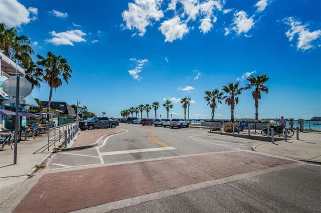 2525 53RD STREET S, Gulfport, FL 33707