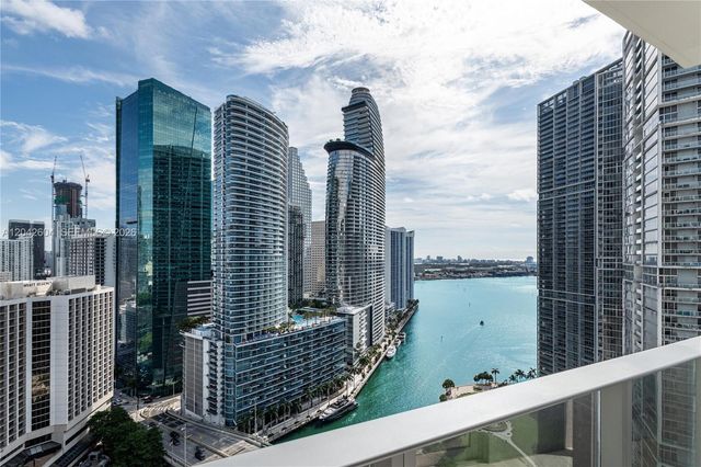77 SE 5th Street 3001, Miami, FL 33131