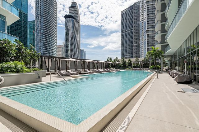 77 SE 5th Street 3001, Miami, FL 33131
