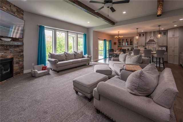 4601 NW 141st Terrace, Platte City, MO 64079