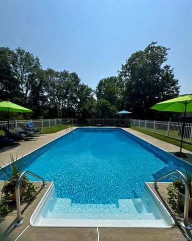 215 Route 164, Patterson, NY 12563