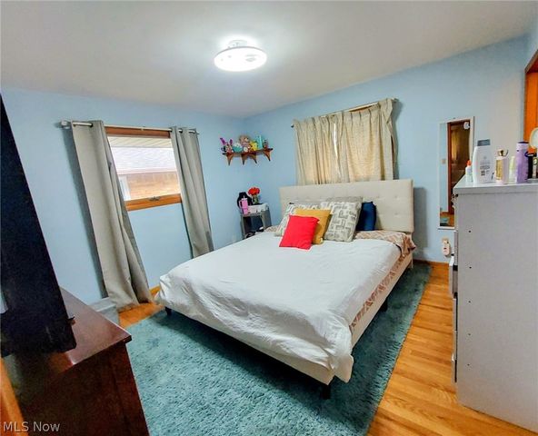 8320 Banner Lane, Parma, OH 44129