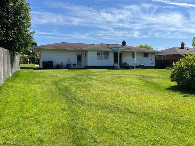 8320 Banner Lane, Parma, OH 44129