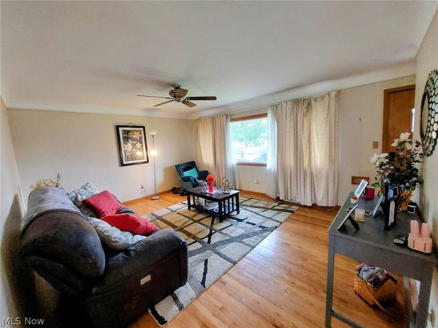 8320 Banner Lane, Parma, OH 44129