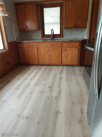 8320 Banner Lane, Parma, OH 44129