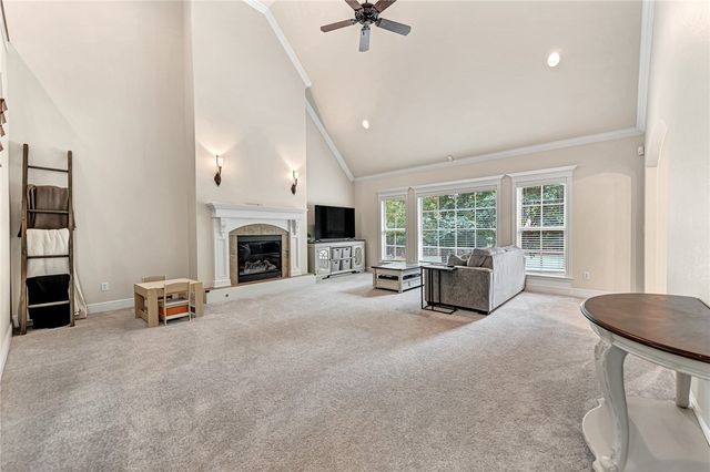 5606 S 46th Street, Rogers, AR 72758