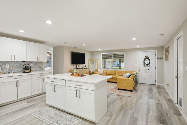 8373 76TH AVENUE, Seminole, FL 33777