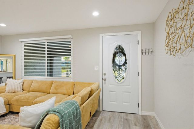 8373 76TH AVENUE, Seminole, FL 33777