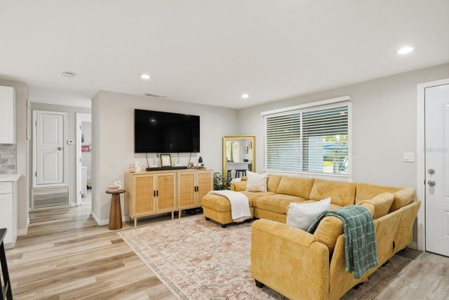 8373 76TH AVENUE, Seminole, FL 33777