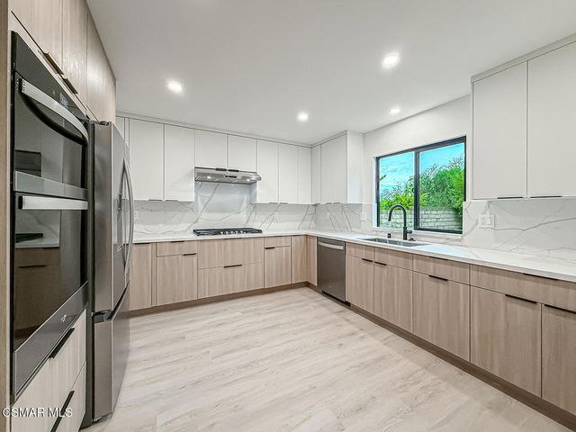 29820 Rainbow Crest Drive, Agoura Hills, CA 91301