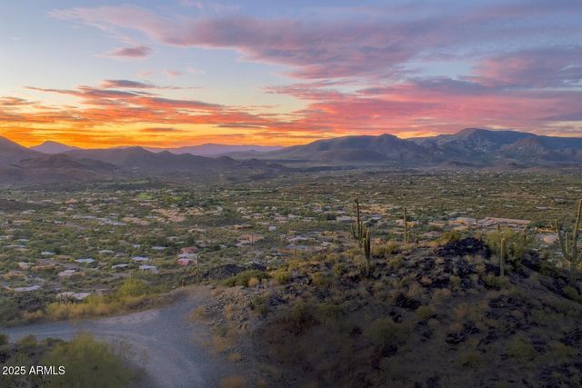 37200 N School House Road 3, Cave Creek, AZ 85331