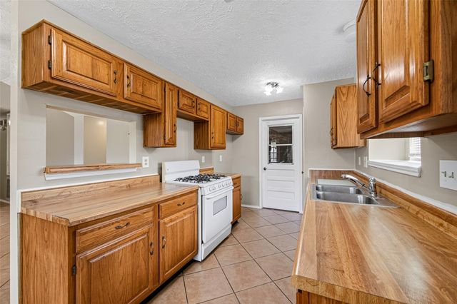 14002 Kathi Lynn Lane, Sugar Land, TX 77498