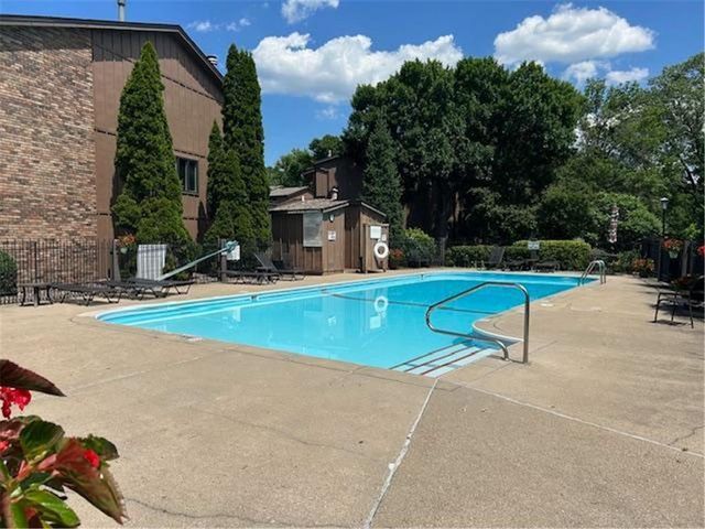 2608 Sumac Ridge, Saint Paul, MN 55110