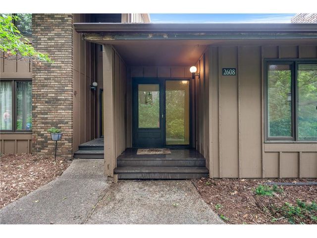 2608 Sumac Ridge, Saint Paul, MN 55110