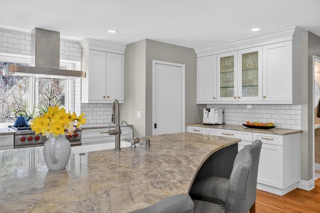 3316 Blackhawk Drive, Madison, WI 53705